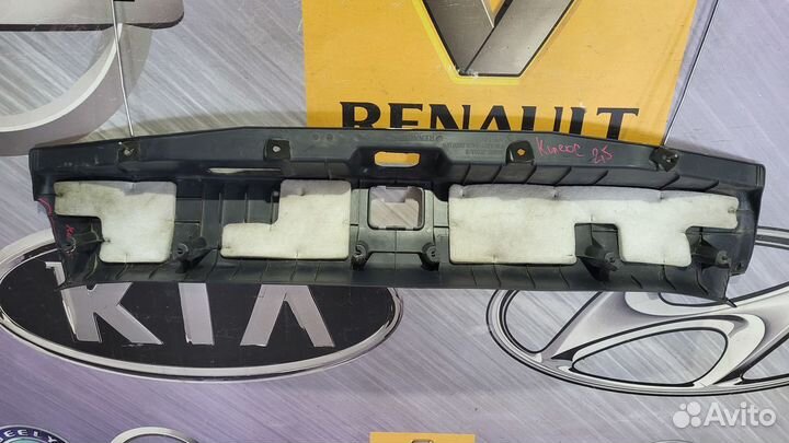 Накладка панели задка замка багажника Renault kole