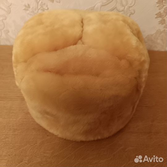 Шапка из овчины желтая 1992 г.в огранич.выпуск