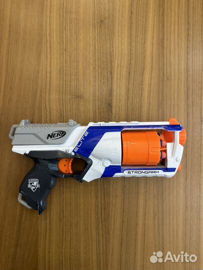 Nerf Elite Strongarm с патронами