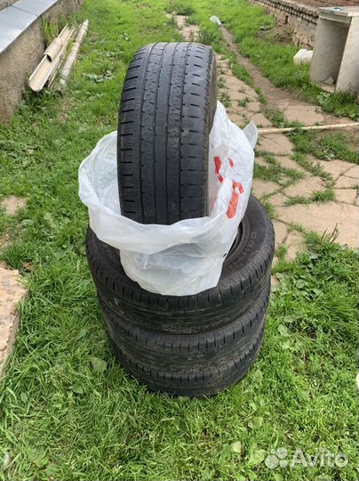 Continental ContiCrossContact LX 215/65 R16 98H