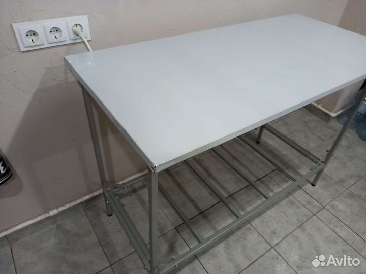 Стол нейтральный нержавейка