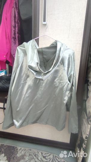 Ветровка из атласа 46 р