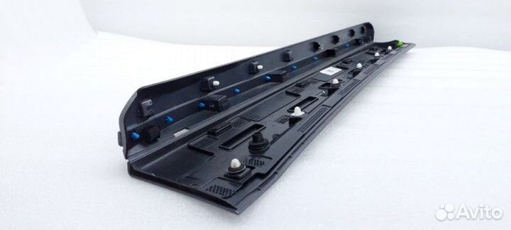 Накладка двери задняя правая Lixiang L9 1 L2E15M