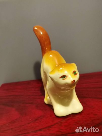 Кот кошка коллекционная СССР фарфор статуэтка