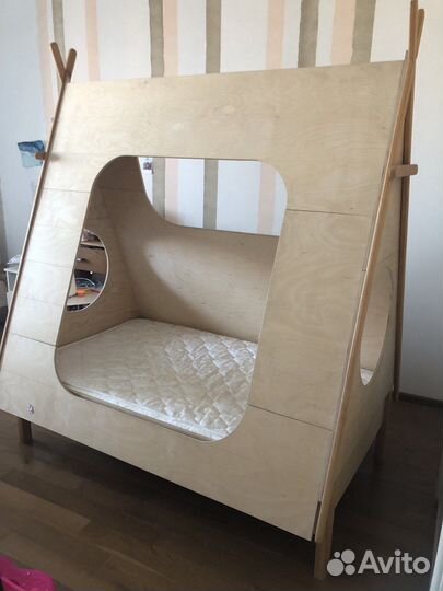 Детская кровать домик бу