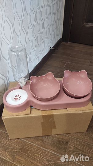 Новая миска для кошек