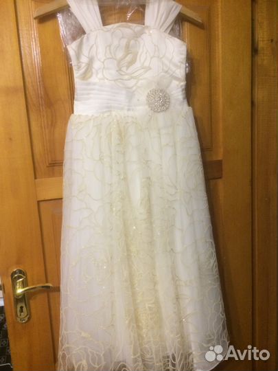 Нарядное платье