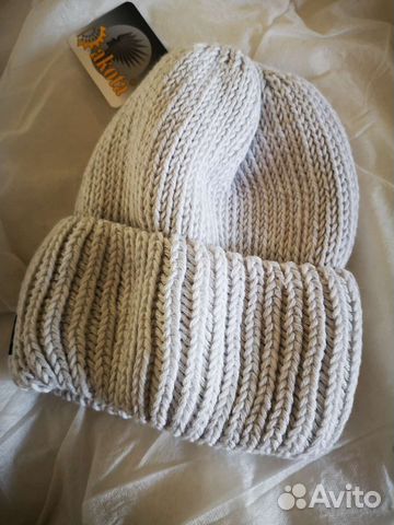 Шапка женская вязаная