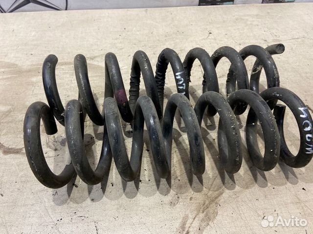 Пружина задняя Mercedes C180 C204 271.820 2012