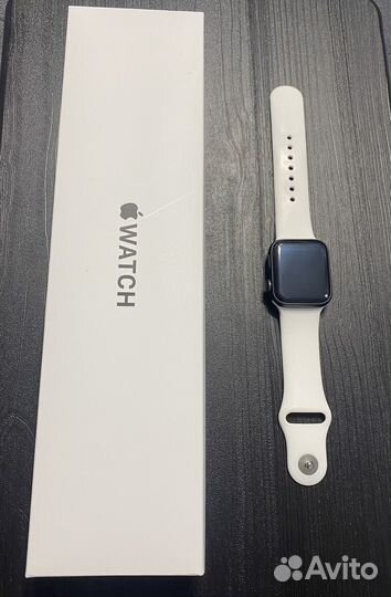 Часы Apple watch se 40 mm