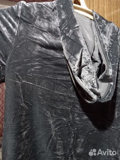 Вещи женские куртка, кофты, брюки