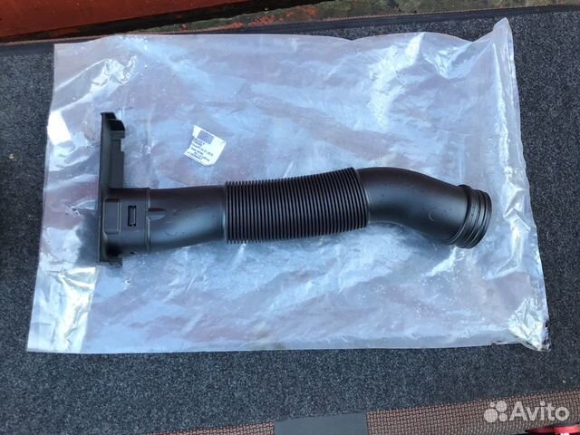 Патрубок забора воздуха шкода