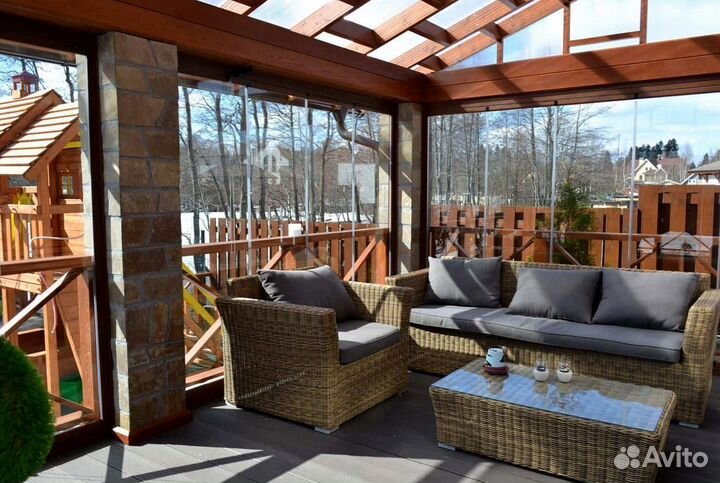 Безрамное раздвижное остекление