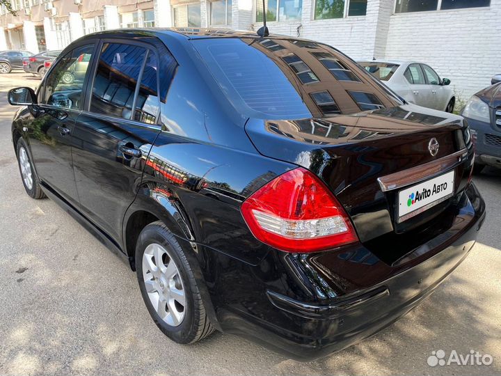 Nissan Tiida 1.6 AT, 2011, 146 500 км