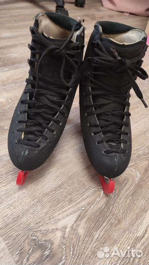 Профессиональные коньки