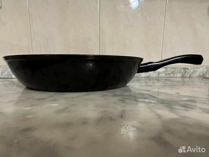 Сковорода антипригарная 32 см, кастрюля Tefal