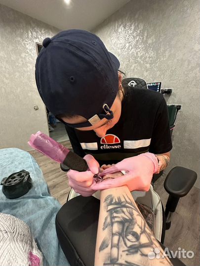 Модель на тату