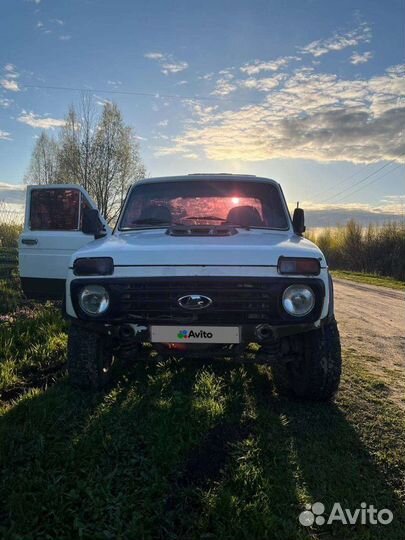 LADA 4x4 (Нива) 1.7 МТ, 1997, 60 000 км