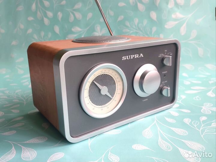 Радиоприемник Supra в ретро стиле