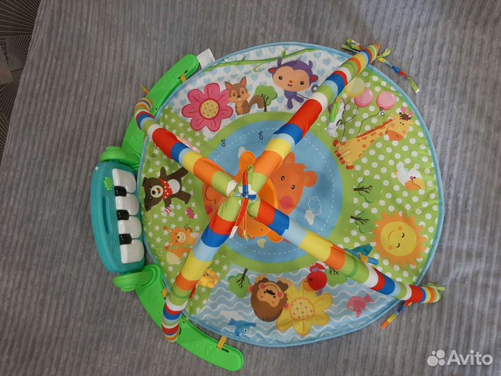 Развивающий коврик с пианино