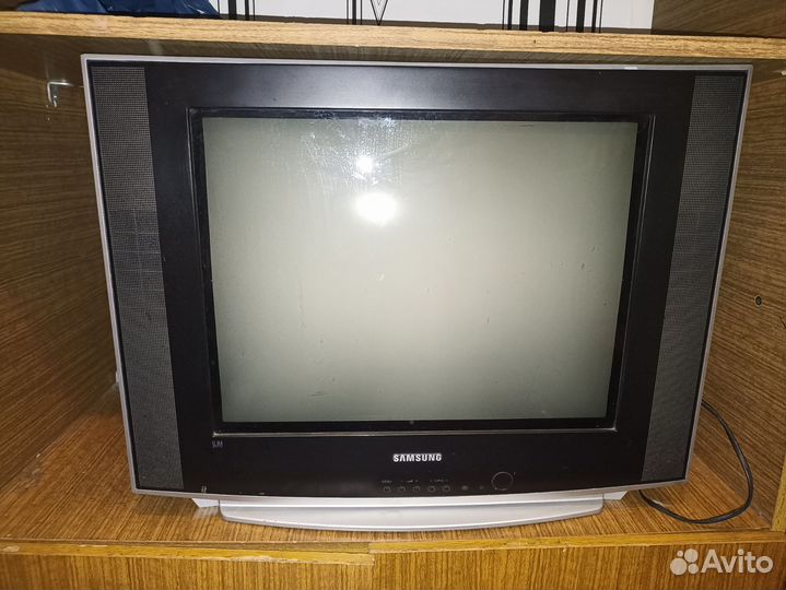 Телевизор samsung