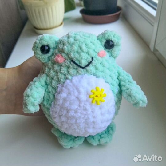 Вязаная лягушка