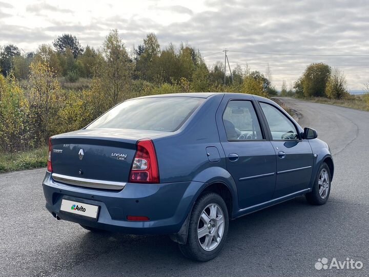 Renault Logan 1.6 AT, 2013, 44 530 км