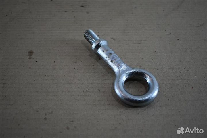 Буксировочный крюк Volvo C30 1 поколение B4164S3