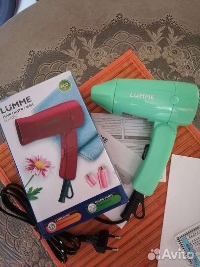 Новый фен складной в коробке,1200 Вт