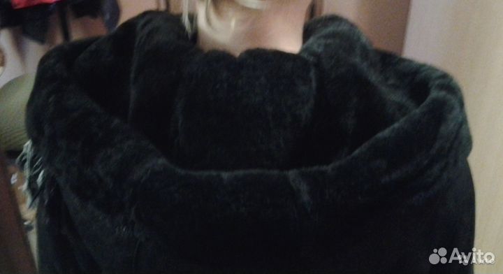 Дублёнка с капюшоном