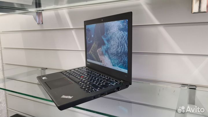 Ноутбук Lenovo Thinkpad X240 i5-4300\8Gb\256ssd