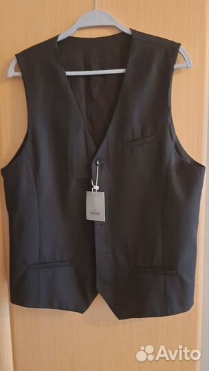 Жилетка для мальчика 50/182 новая