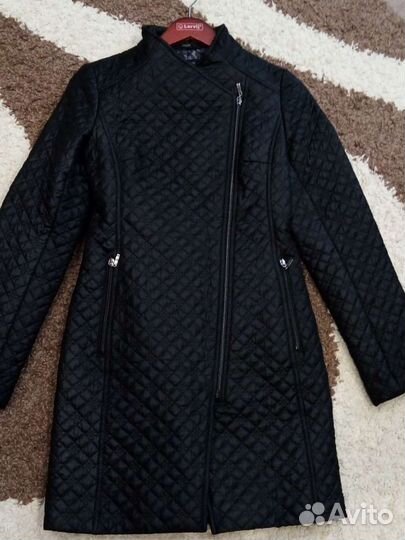 Чёрное стеганное пальто