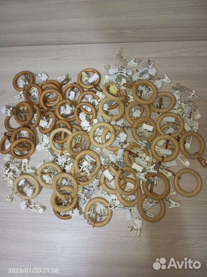 Кольца и прищепки на карниз