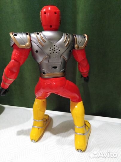 Игрушка робот