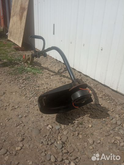 Газонокосилка электрическая