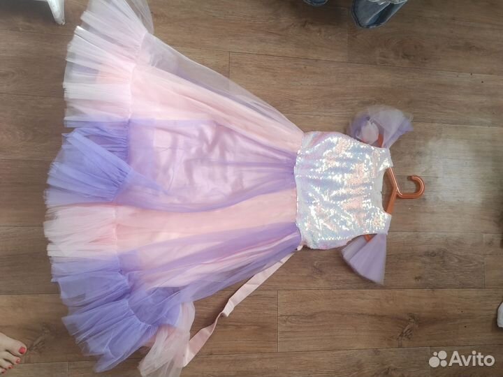 Нарядное платье 134-146
