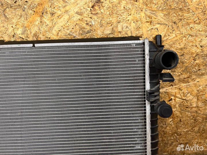 Радиатор основной Jaguar XF XJ 508ps 306ps