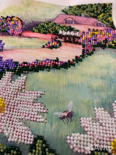 Карина вышитая бисером, ручная работа