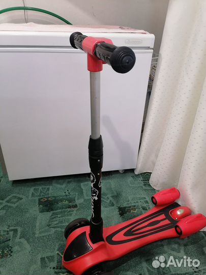 Самокат детский трехколесный светящиеся колеса