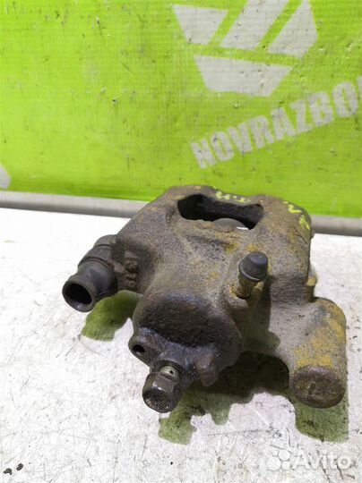 Суппорт задний левый Тойота Хайлендер