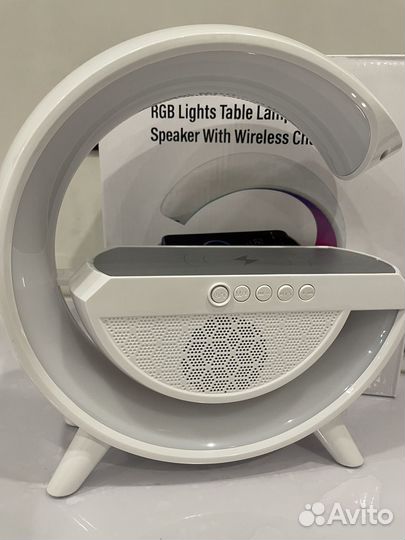 Умная колонка беспроводная зарядка часы