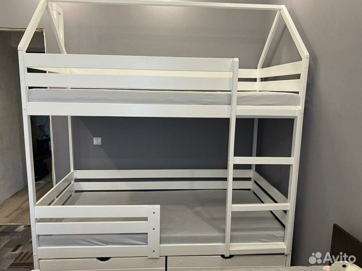 Кровать домик 