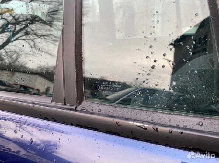 Стекла дверные BMW E30