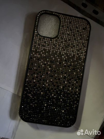 Чехлы на iPhone 11