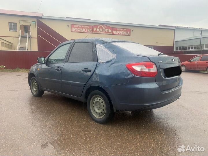 LADA Granta 1.6 МТ, 2014, битый, 127 700 км