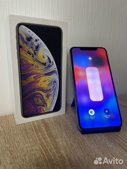 iPhone Xs Max, 64 ГБ