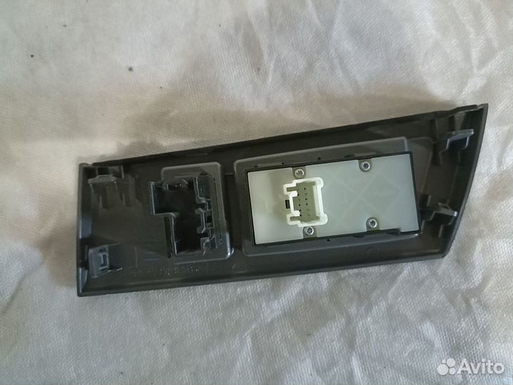 Mazda 3 BL Кнопка корректора фар