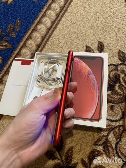 iPhone Xr, 64 ГБ