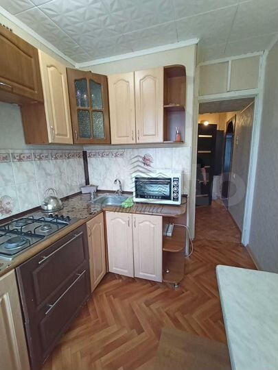 2-к. квартира, 43 м², 3/5 эт.